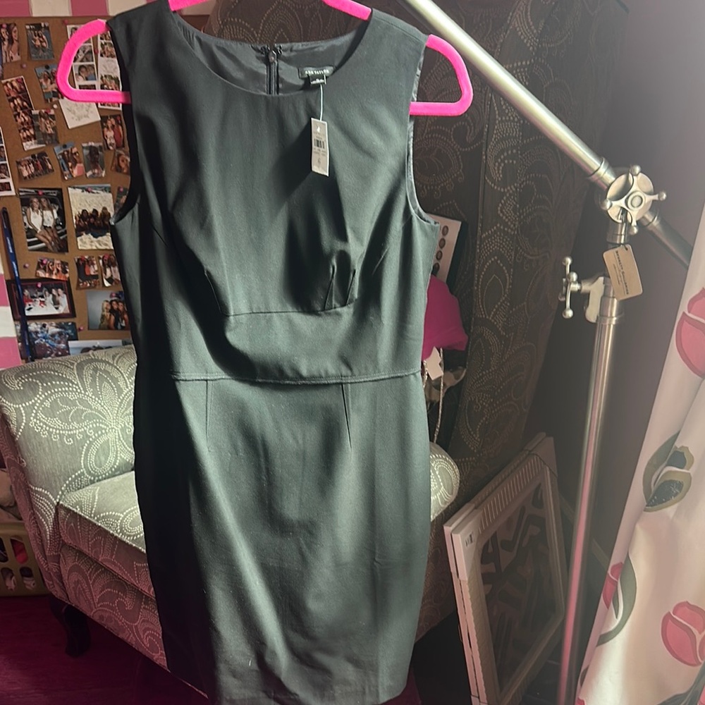 Ann Taylor NWT  size 6 Black Sleeveless Dress
